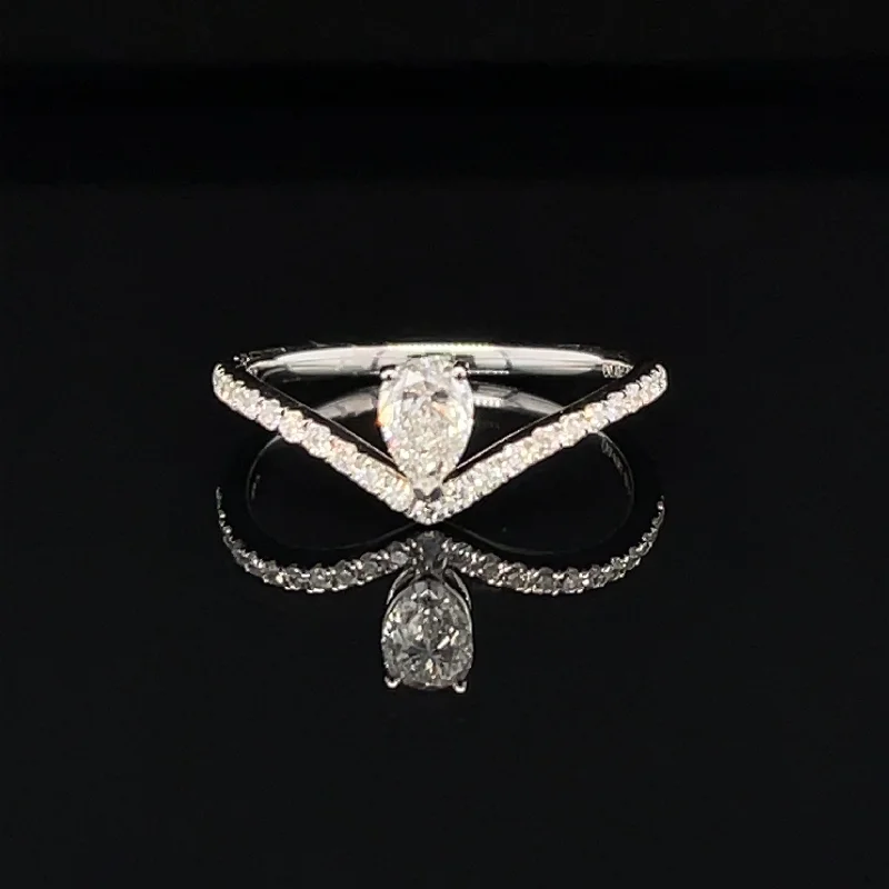 Women’s diamond engagement ring set-Diamond 0.58ctw Solitaire Chevron Engagement Ring in 18k White Gold - #442 - HRDIA005568