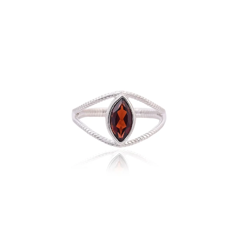 Women’s moonstone ring-Silver Mountain Garnet 925 Sterling Silver Ring